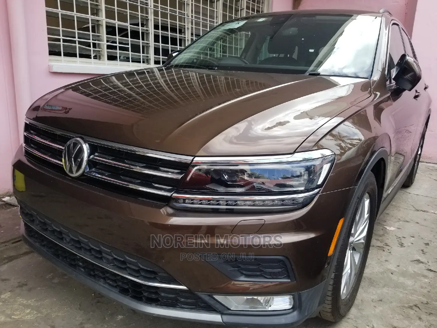 Volkswagen Touareg 2017 Brown