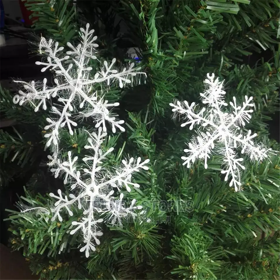 Christmas Decoration :- Set Of 6pcs Snow White Flakes