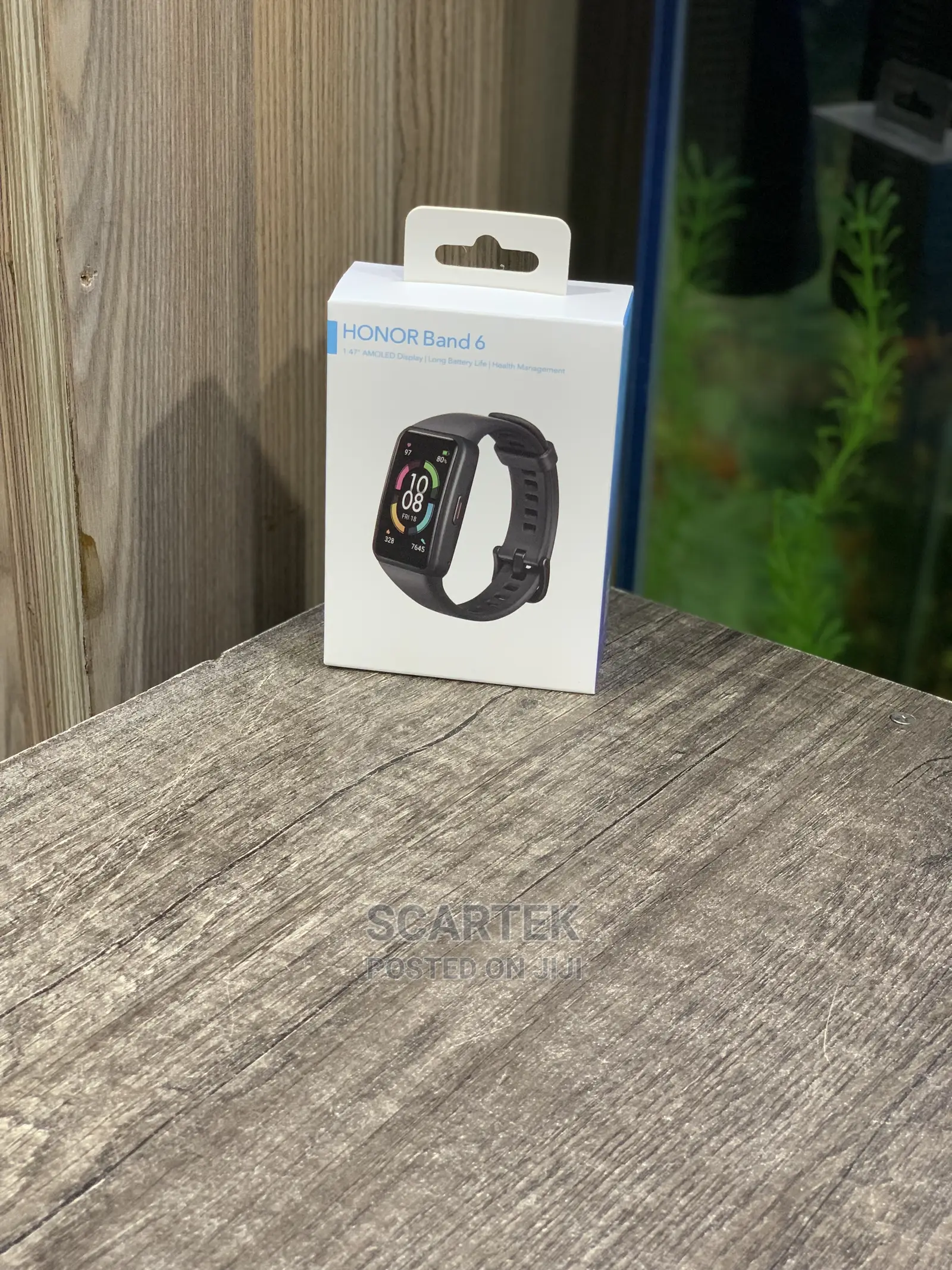 Band 6 by Honor Black(New)