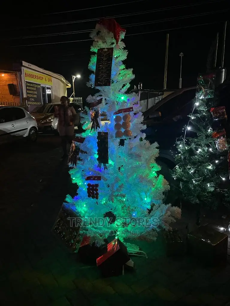 7ft (210cms) Christmas Tree