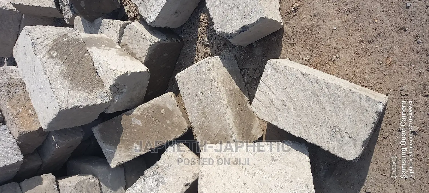 Light Grey Machine Cut Stones(6*9 9*9)