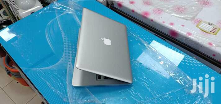 Laptop Apple MacBook Pro 4GB Intel Core i5 HDD 500GB