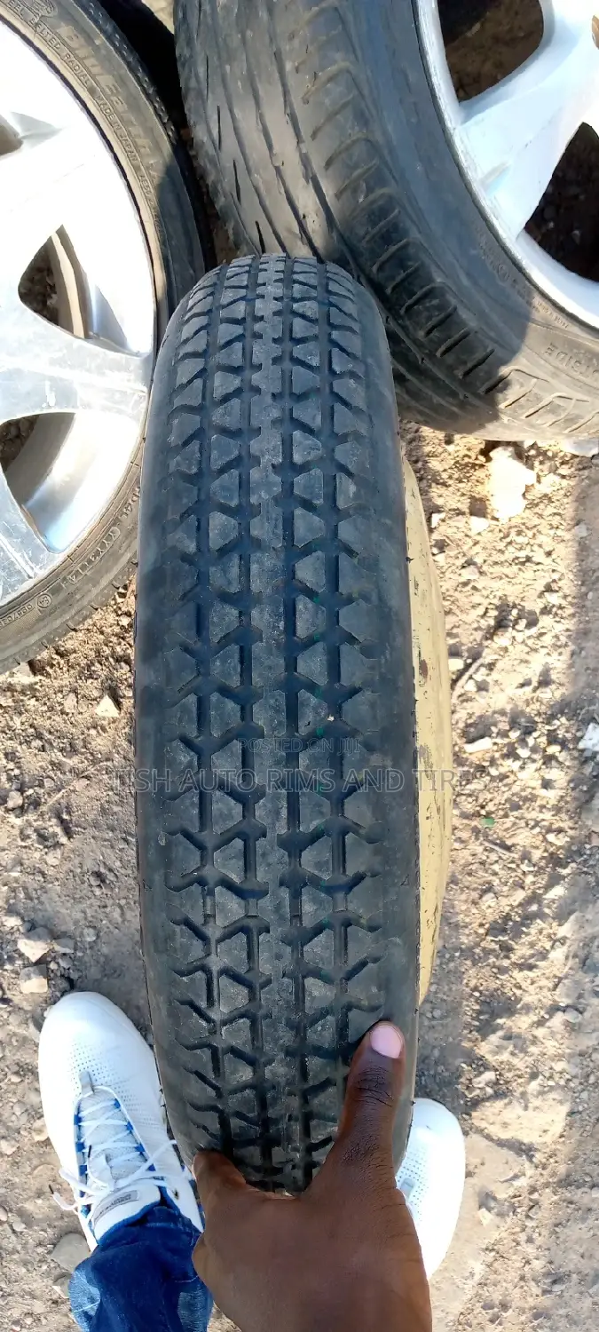 Spare Wheel Tire Size 17 for Harrier/Vanguard/Mazda CX 5