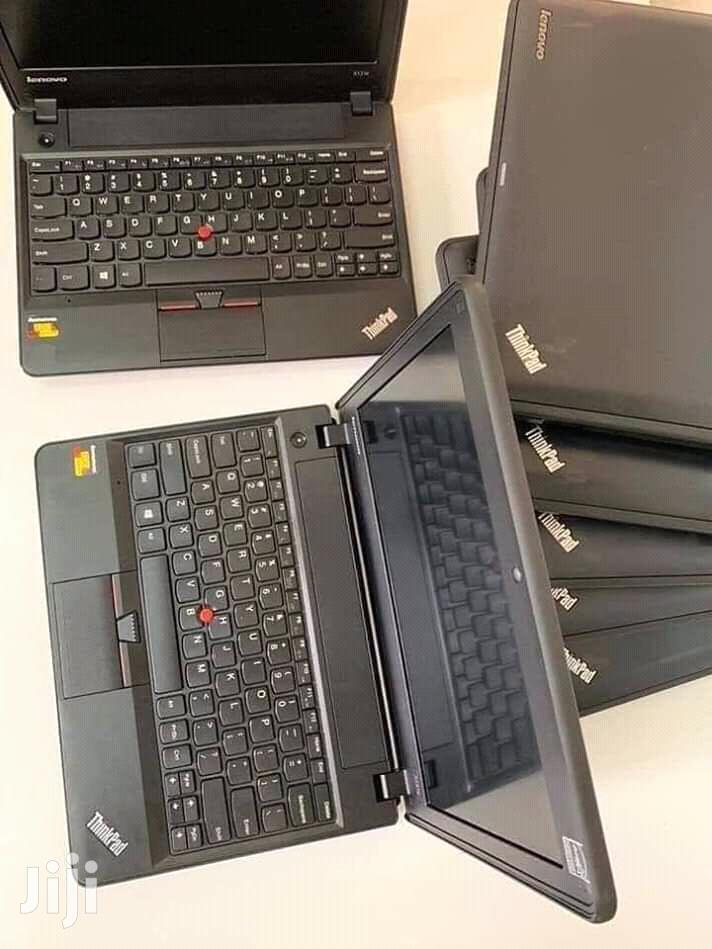 Laptop Lenovo ThinkPad X131e 4GB Intel Core 2 Duo HDD 320GB
