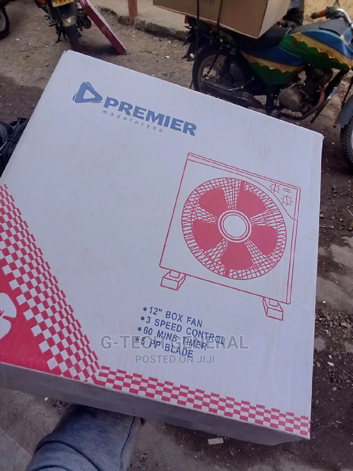 12 Inches Premier Box Fan.