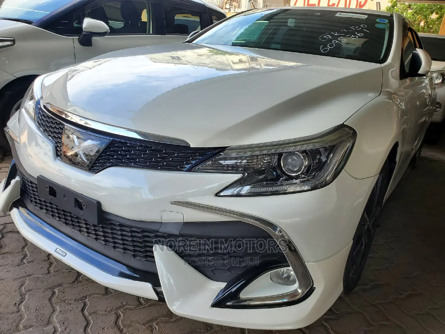 Toyota Mark X 2015 Off white