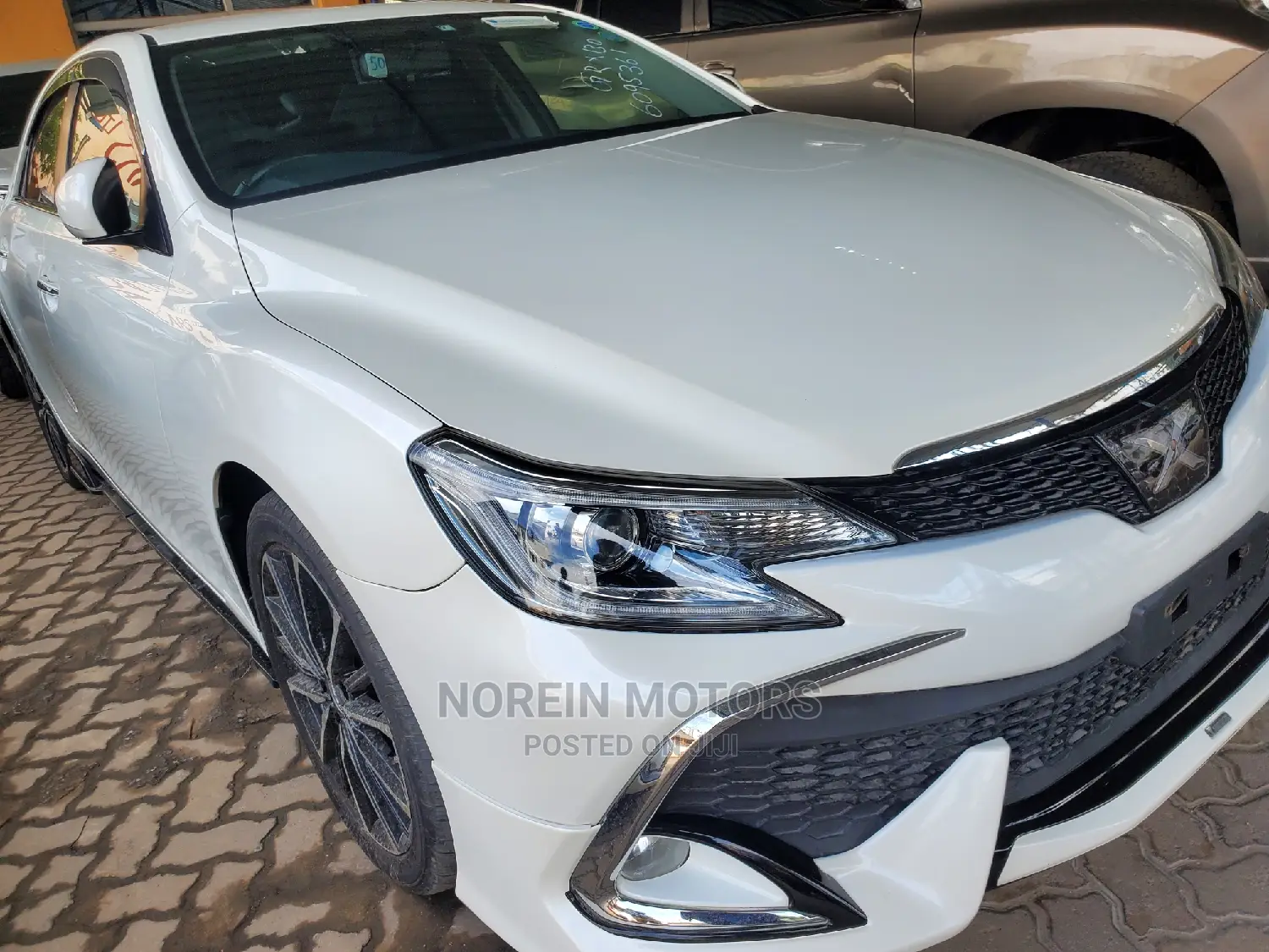 Toyota Mark X 2015 Off white