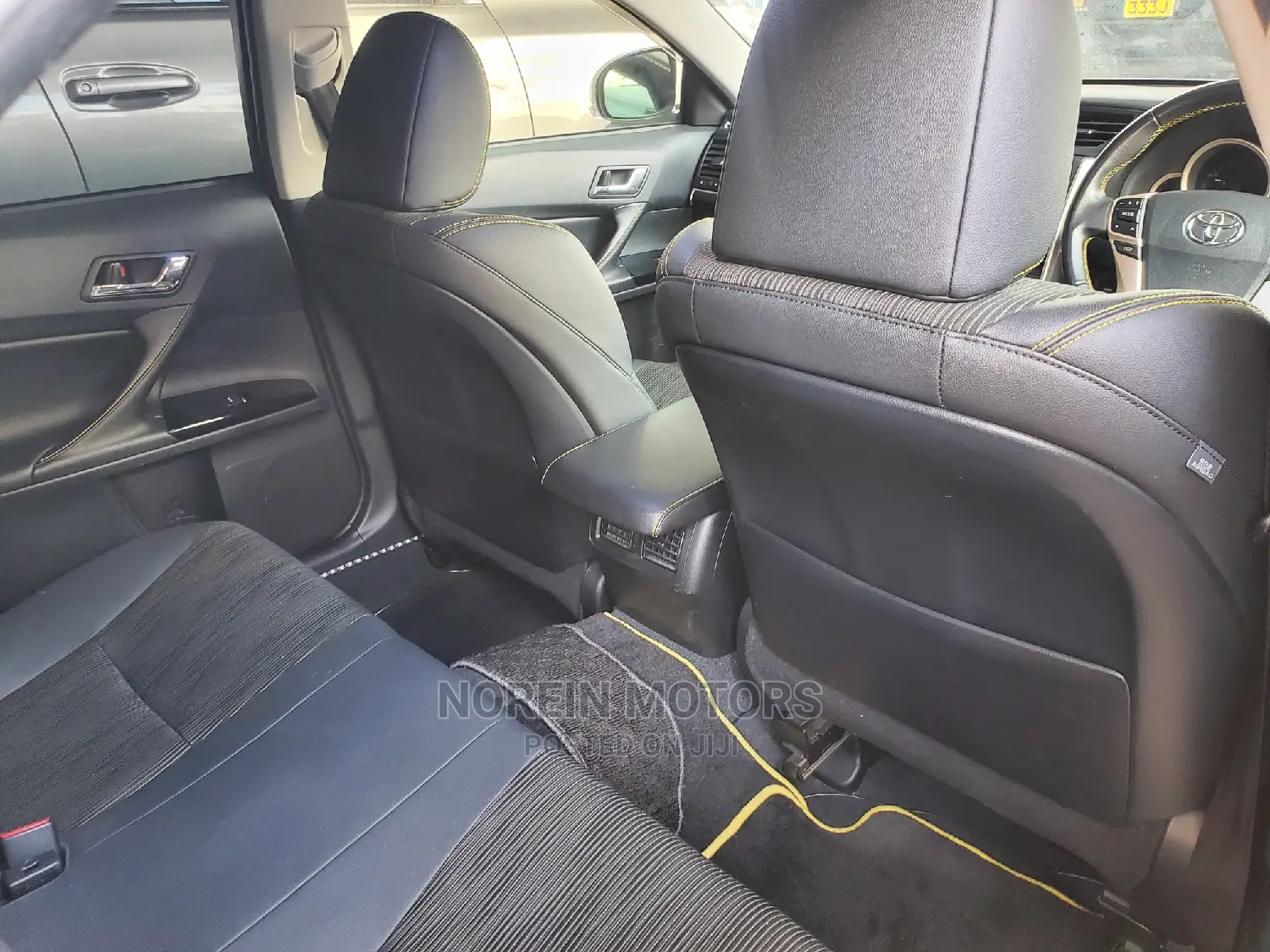 Toyota Mark X 2015 Off white