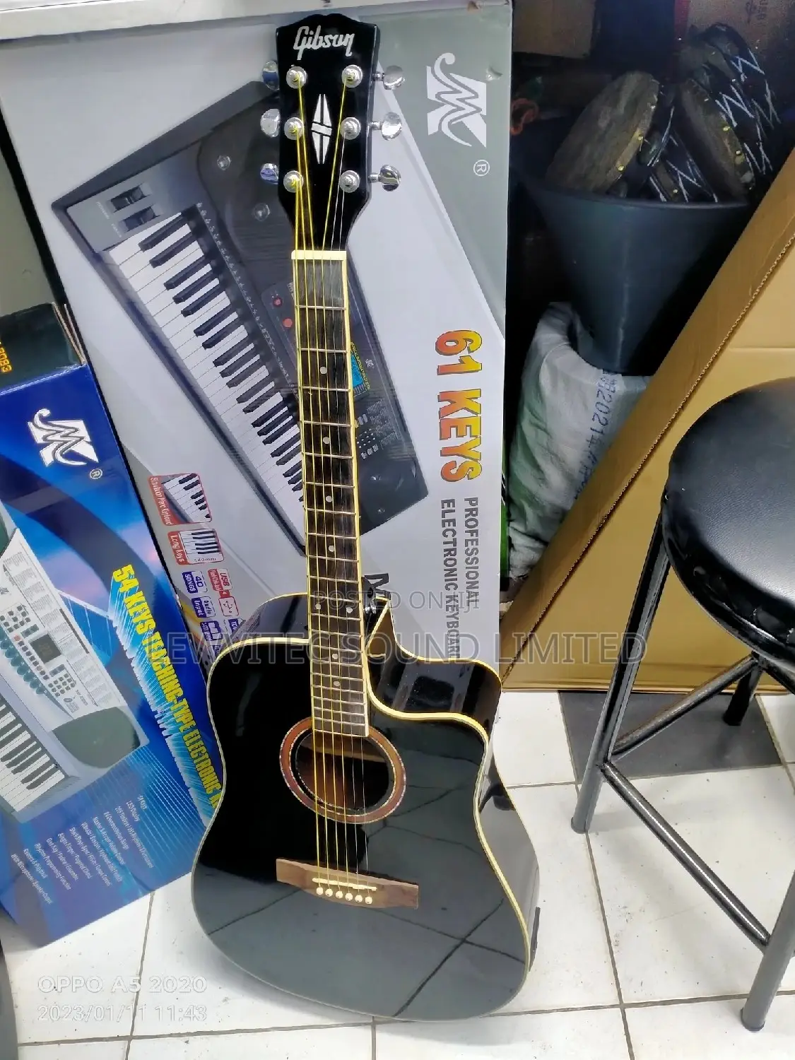 Gibson Black,41