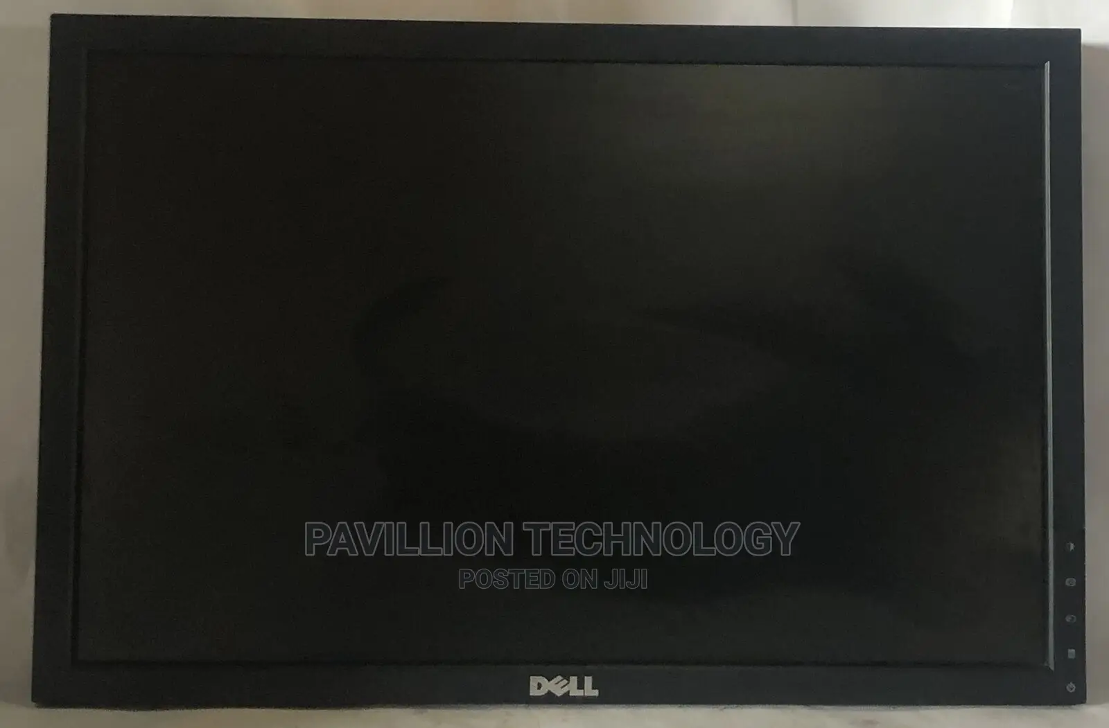 Dell 19inches Stretch