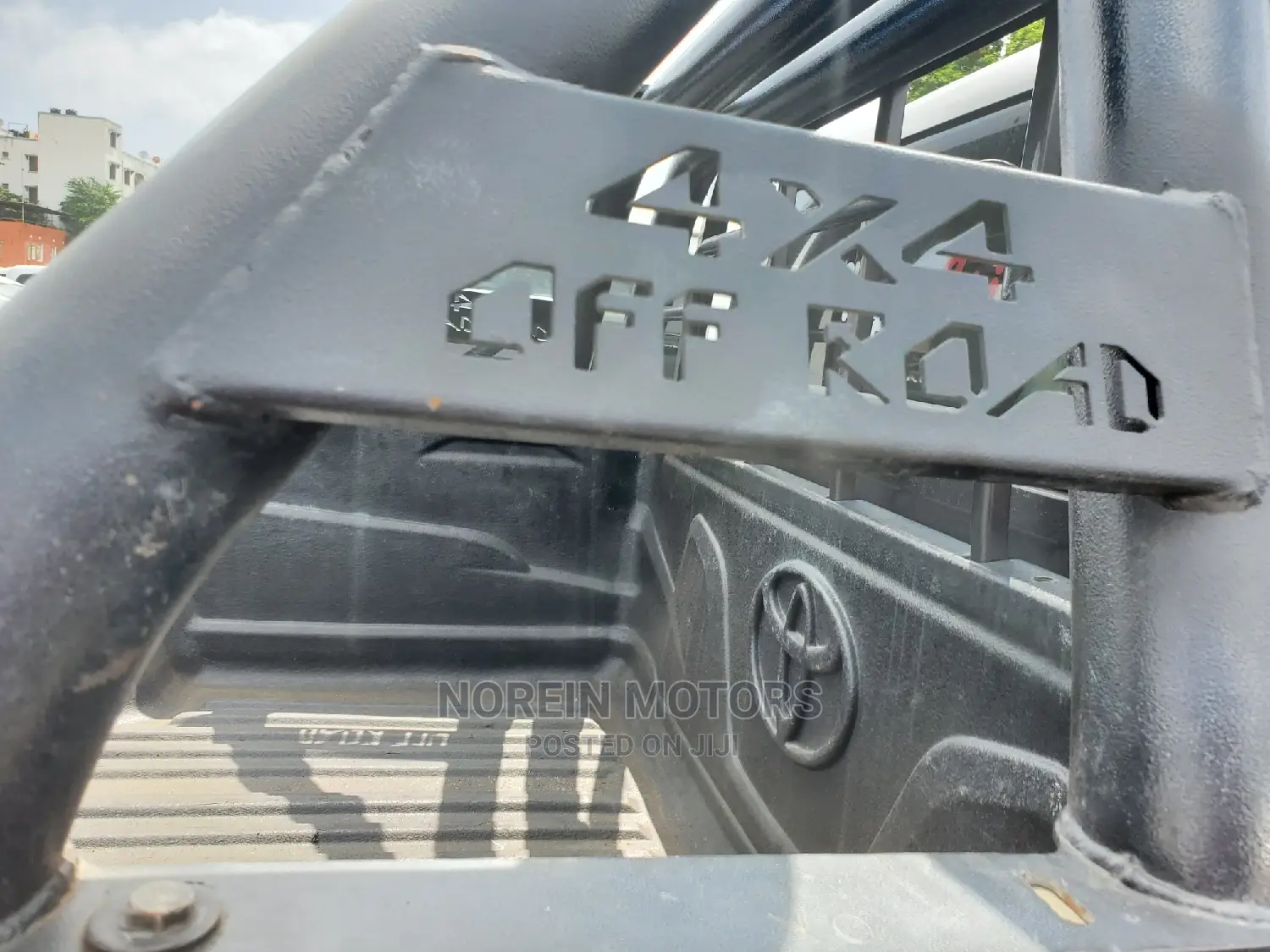 Toyota Hilux 2016 Gray