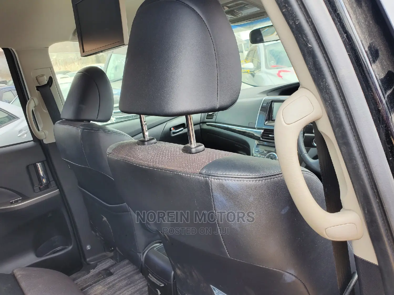 Toyota Estima 2016 Black