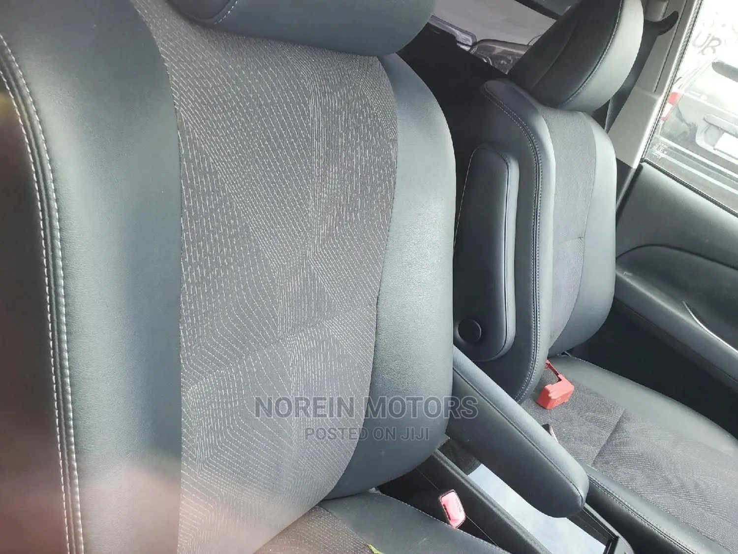 Toyota Estima 2016 Black
