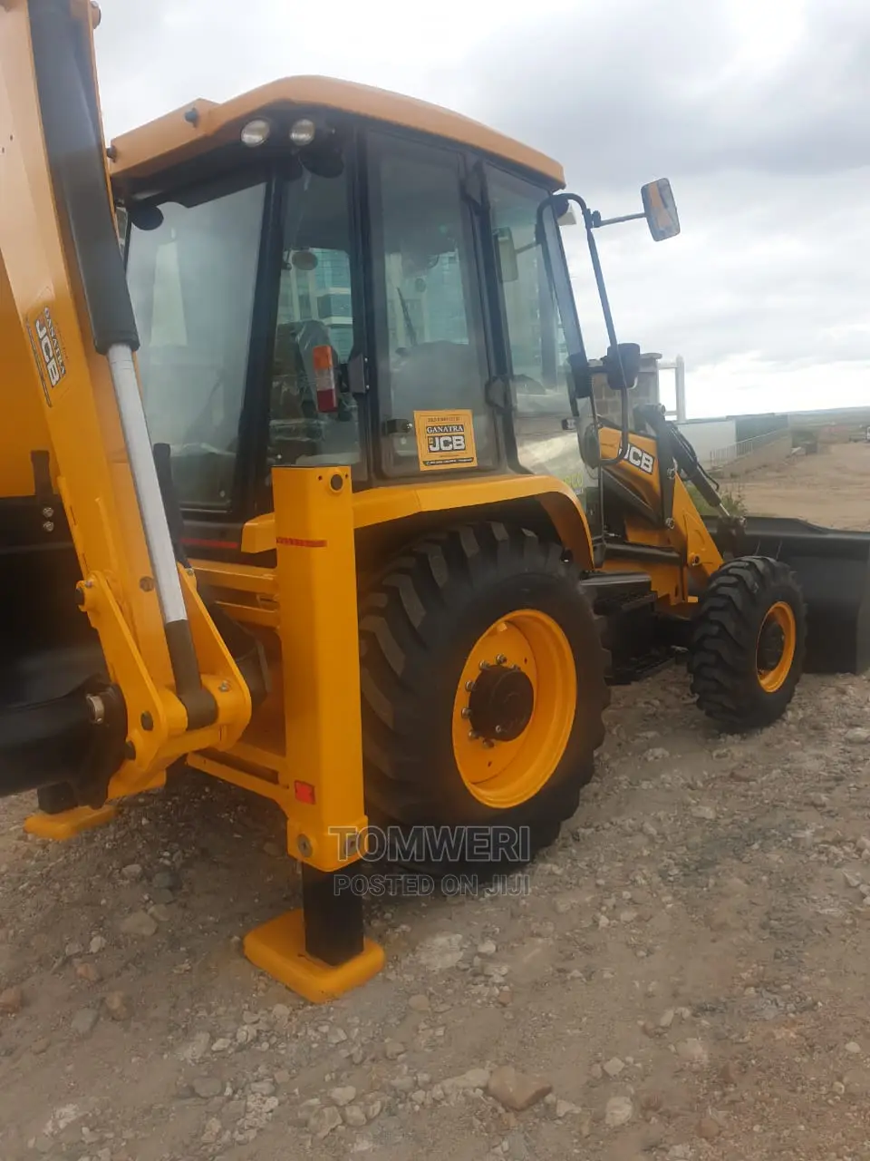 JCB Backhoe for Hire in Githurai Thika Road Kahawa