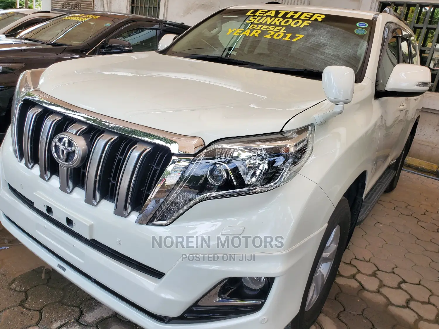 Toyota Land Cruiser Prado 2017 Off White