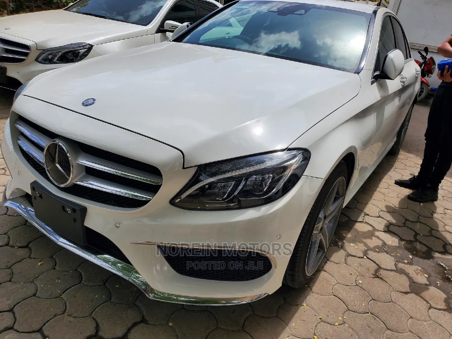 Mercedes-Benz C200 2015 Off White