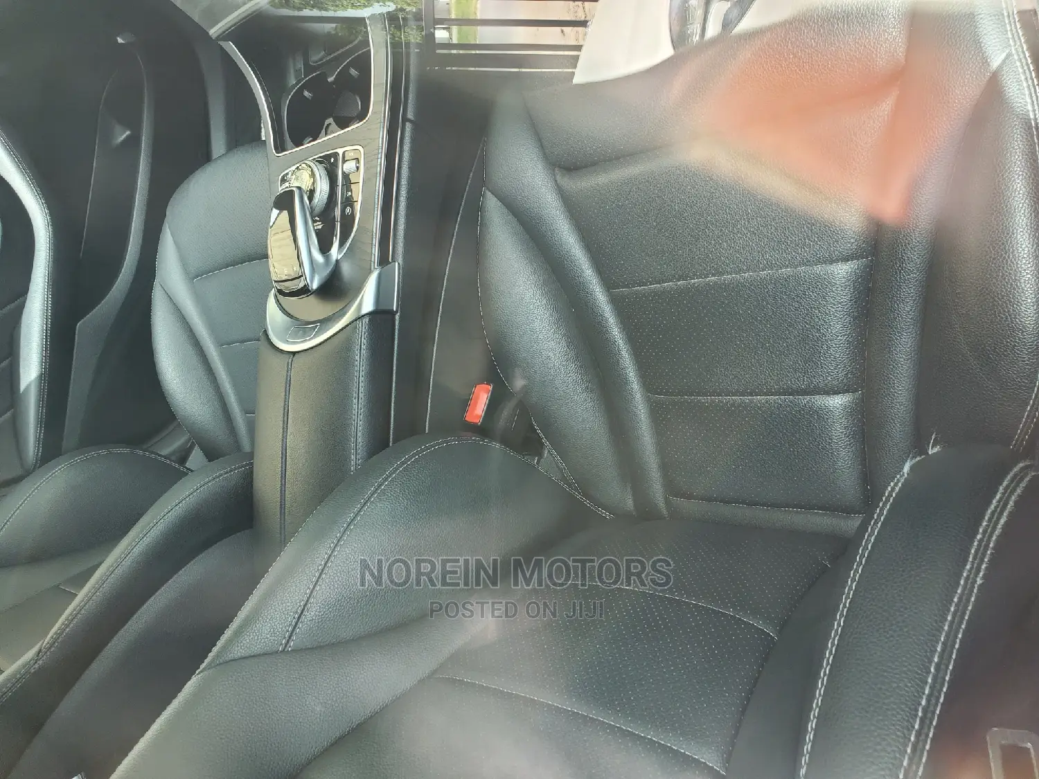 Mercedes-Benz C200 2015 Off White