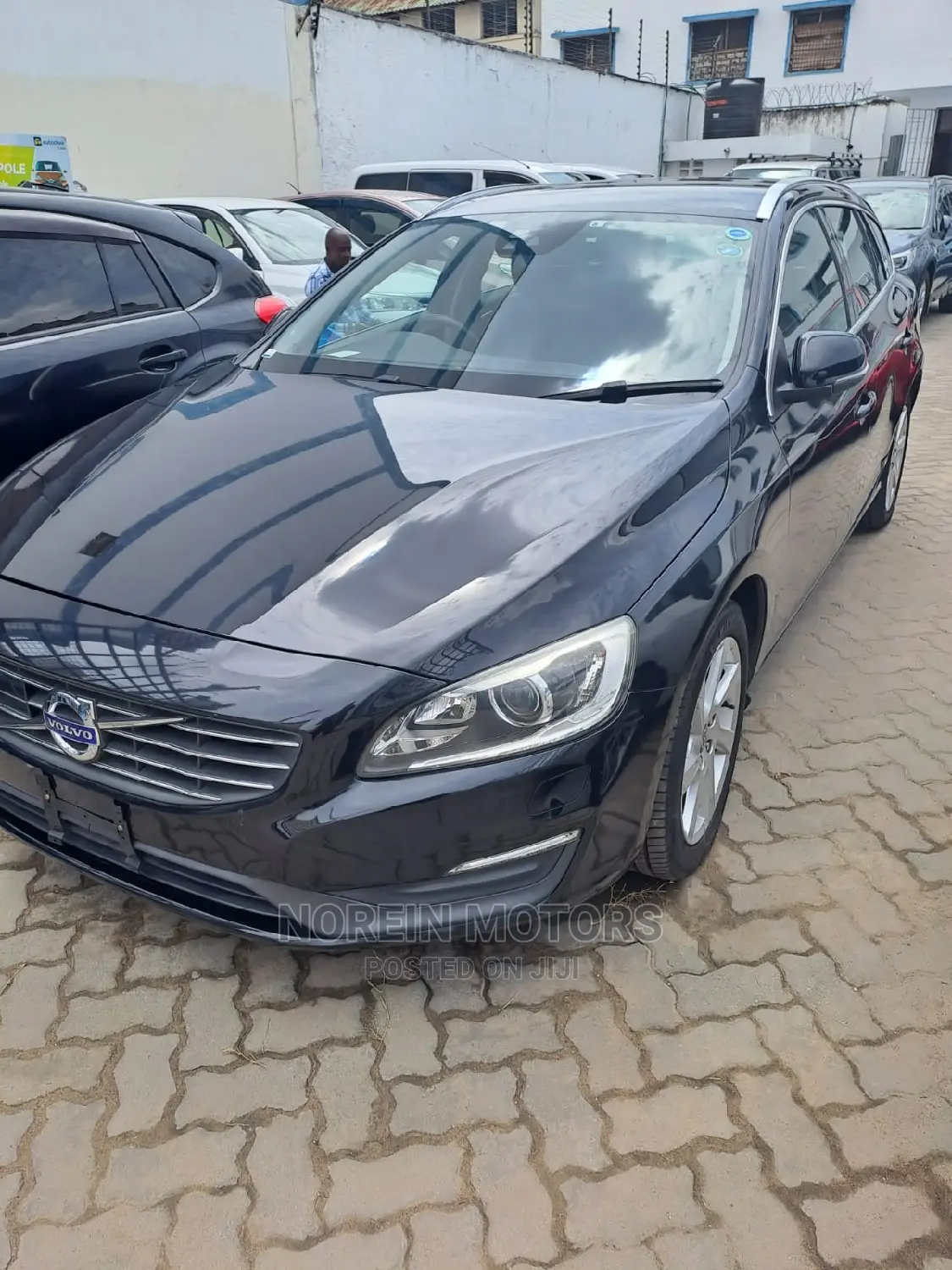 Volvo V60 2015 Black