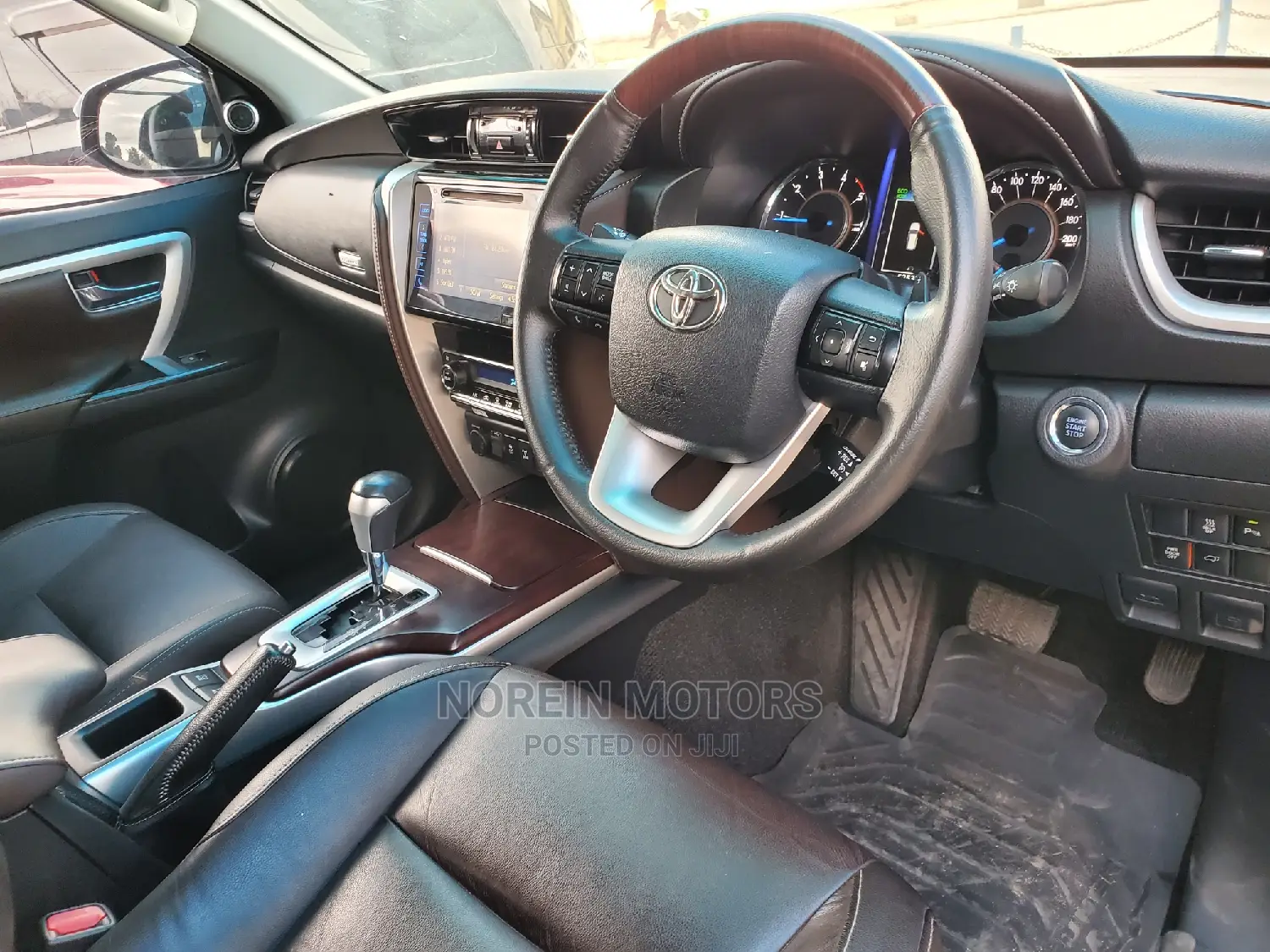 Toyota Fortuner 2017 Off White