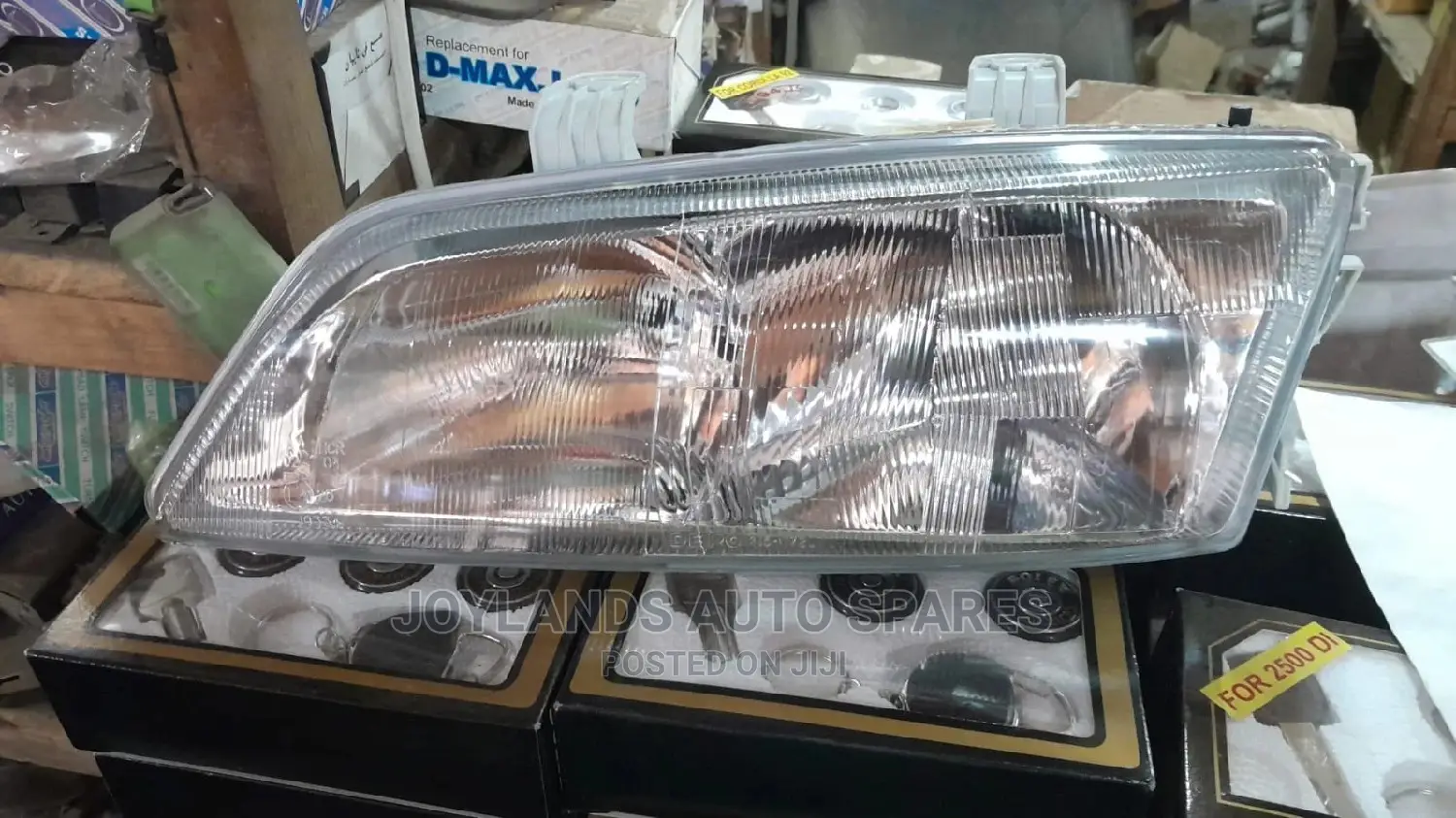 Headlight Primera