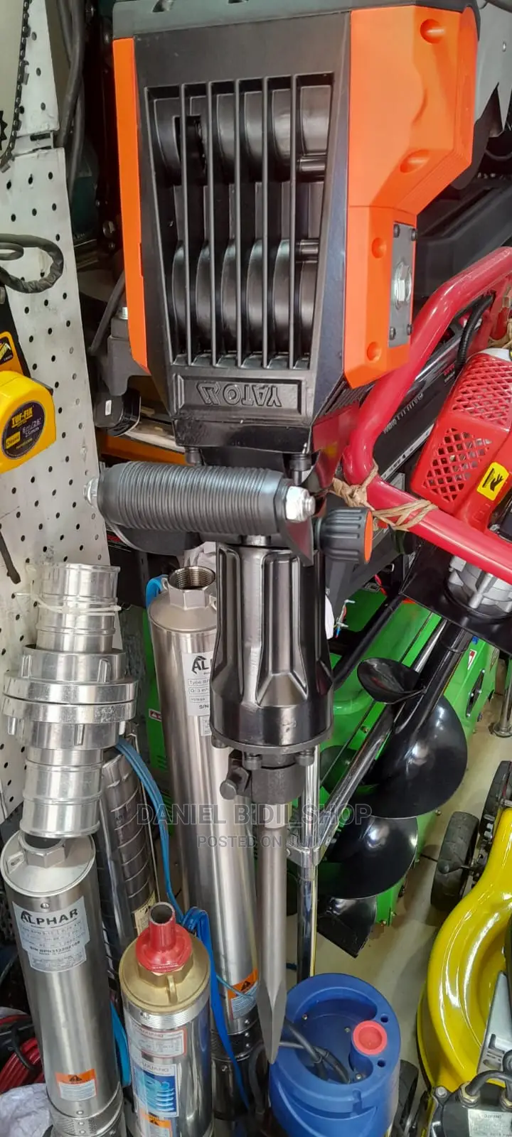 Yato Ground Breaker Drilling Machine
