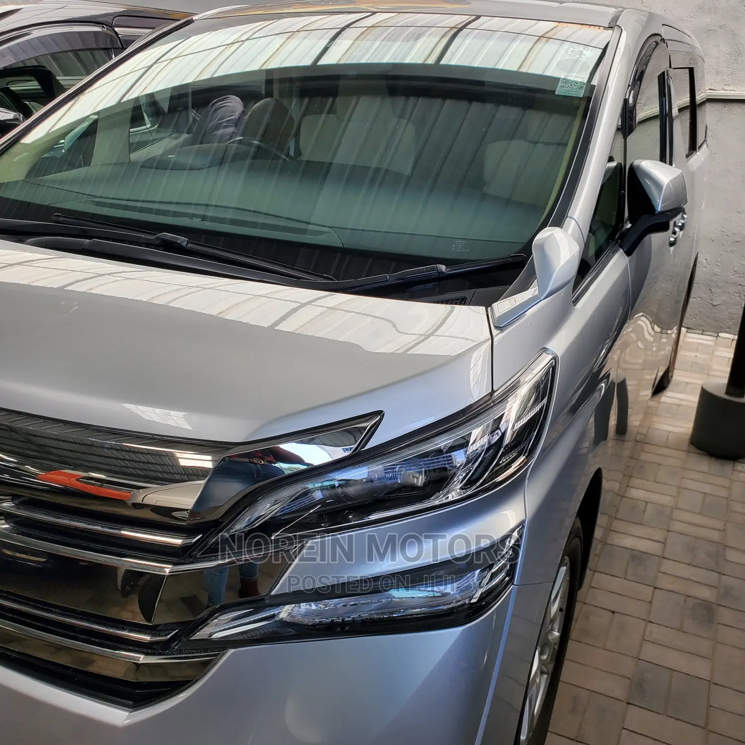 Toyota Vellfire 2016 Off White