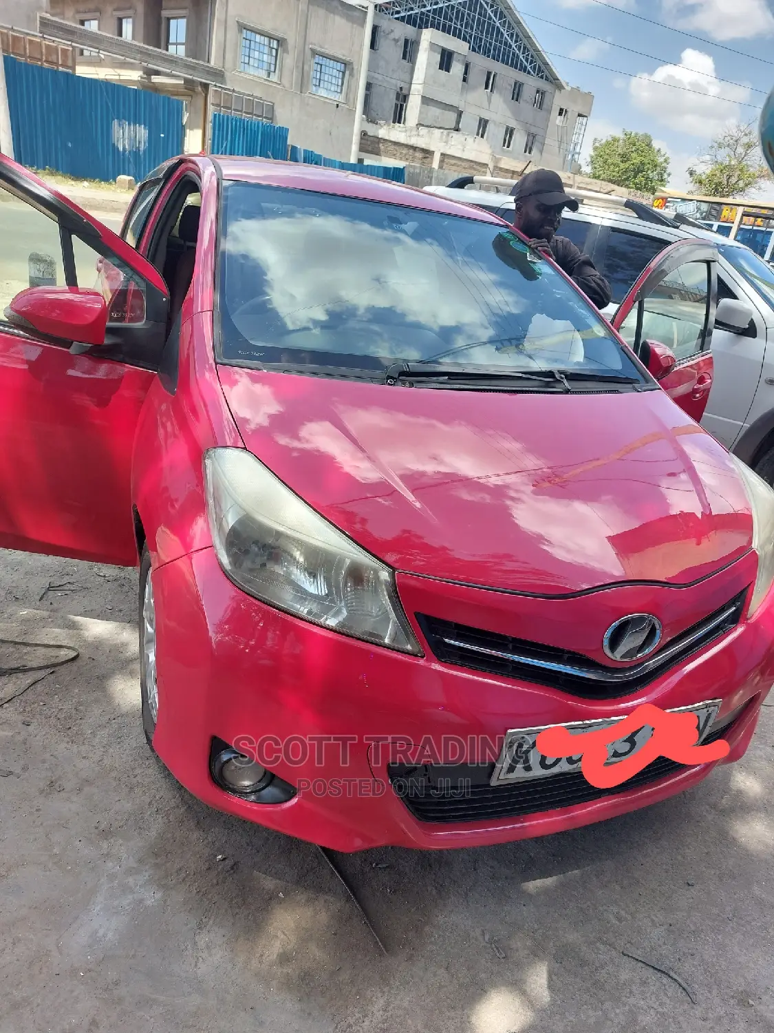 Vitz 2013 Front Windscreen