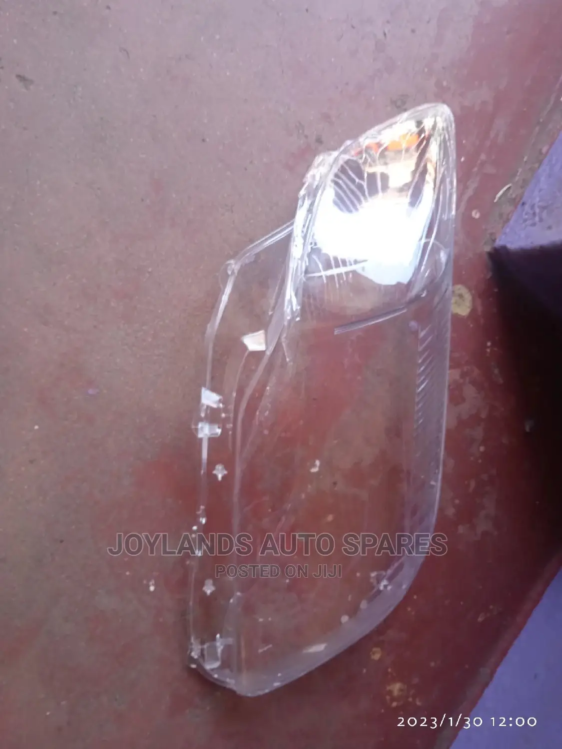 Headlamp Lense Axio/Fielder 2008.