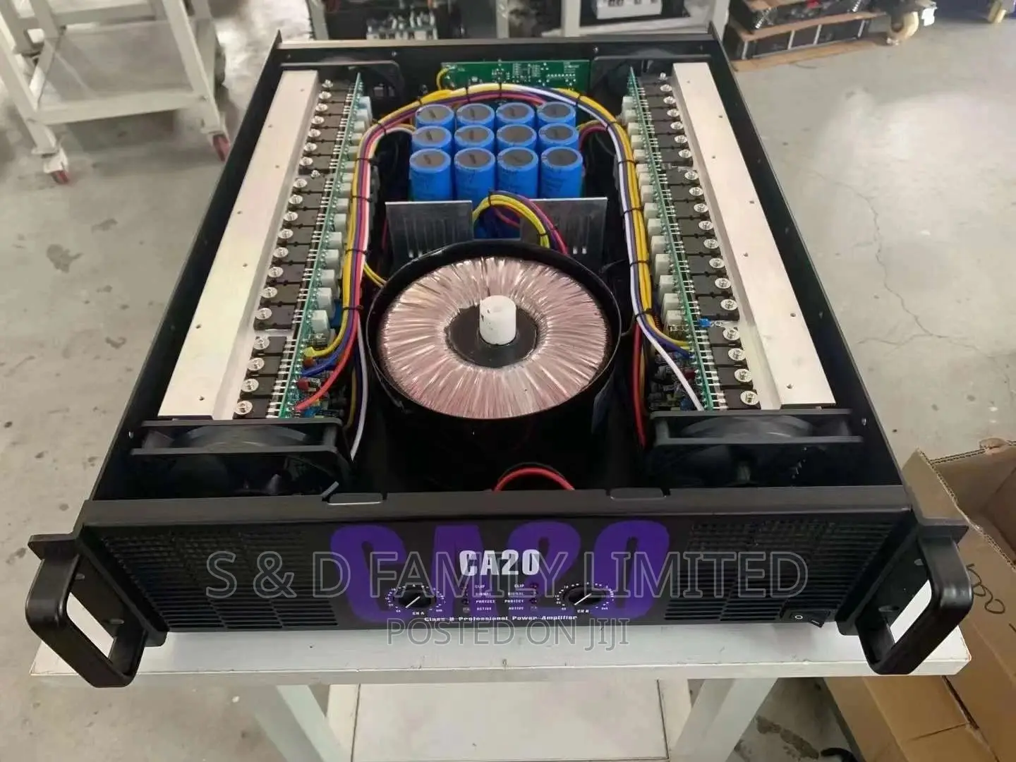 Crest Audio 20 Amplifier