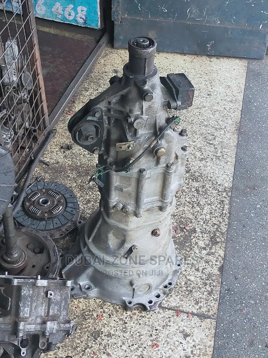 Vanette, Mazda Dongo Gearboxes R2,Lf8available.