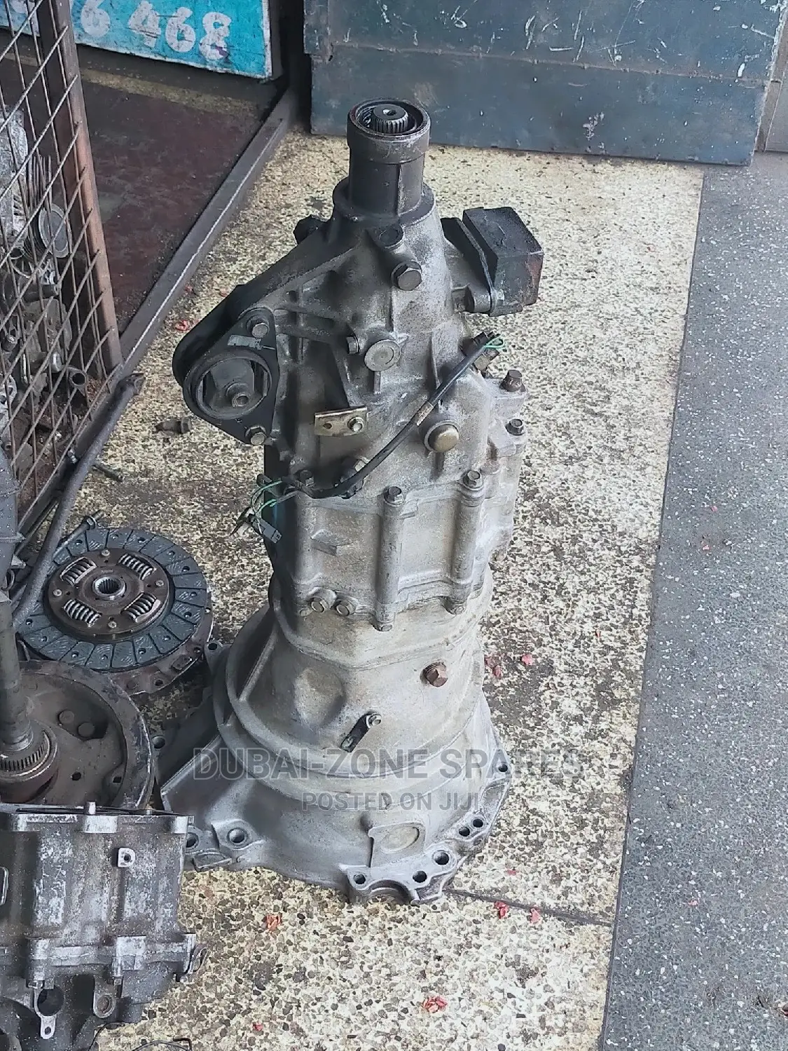 Vanette, Mazda Dongo Gearboxes R2,Lf8available.