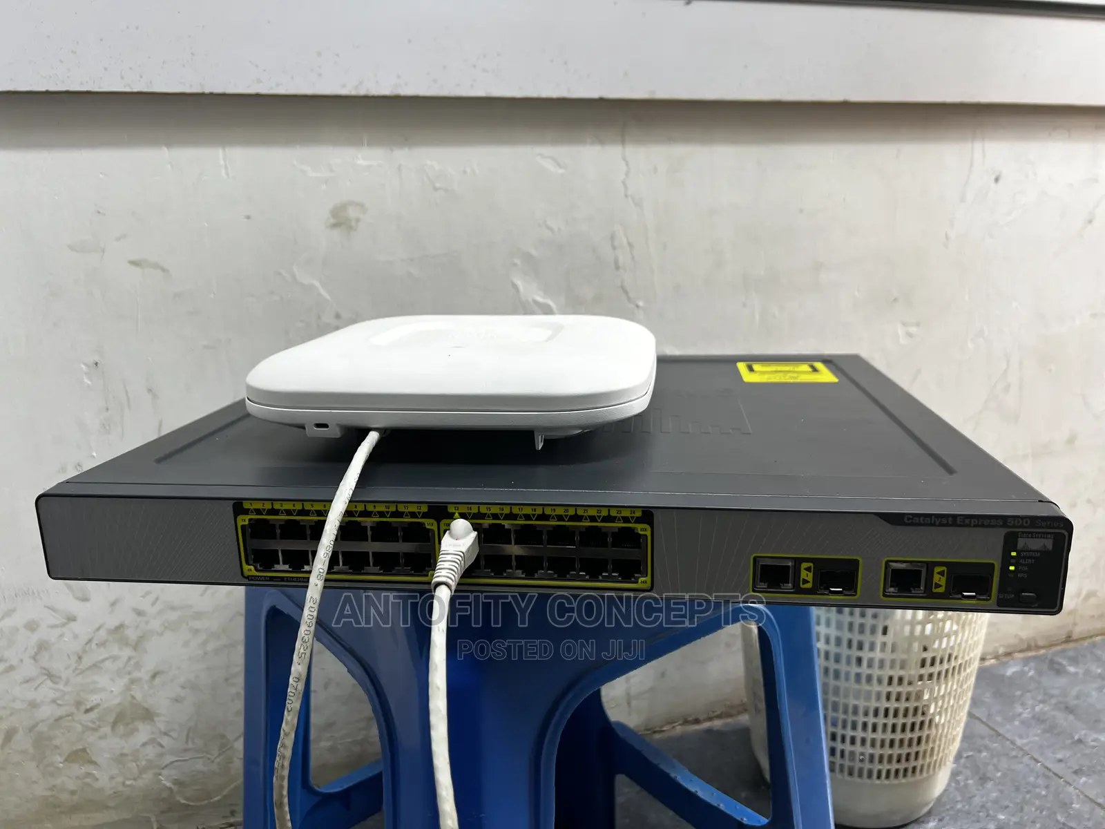 Cisco Catalyst 500 Series 24p POE Switch