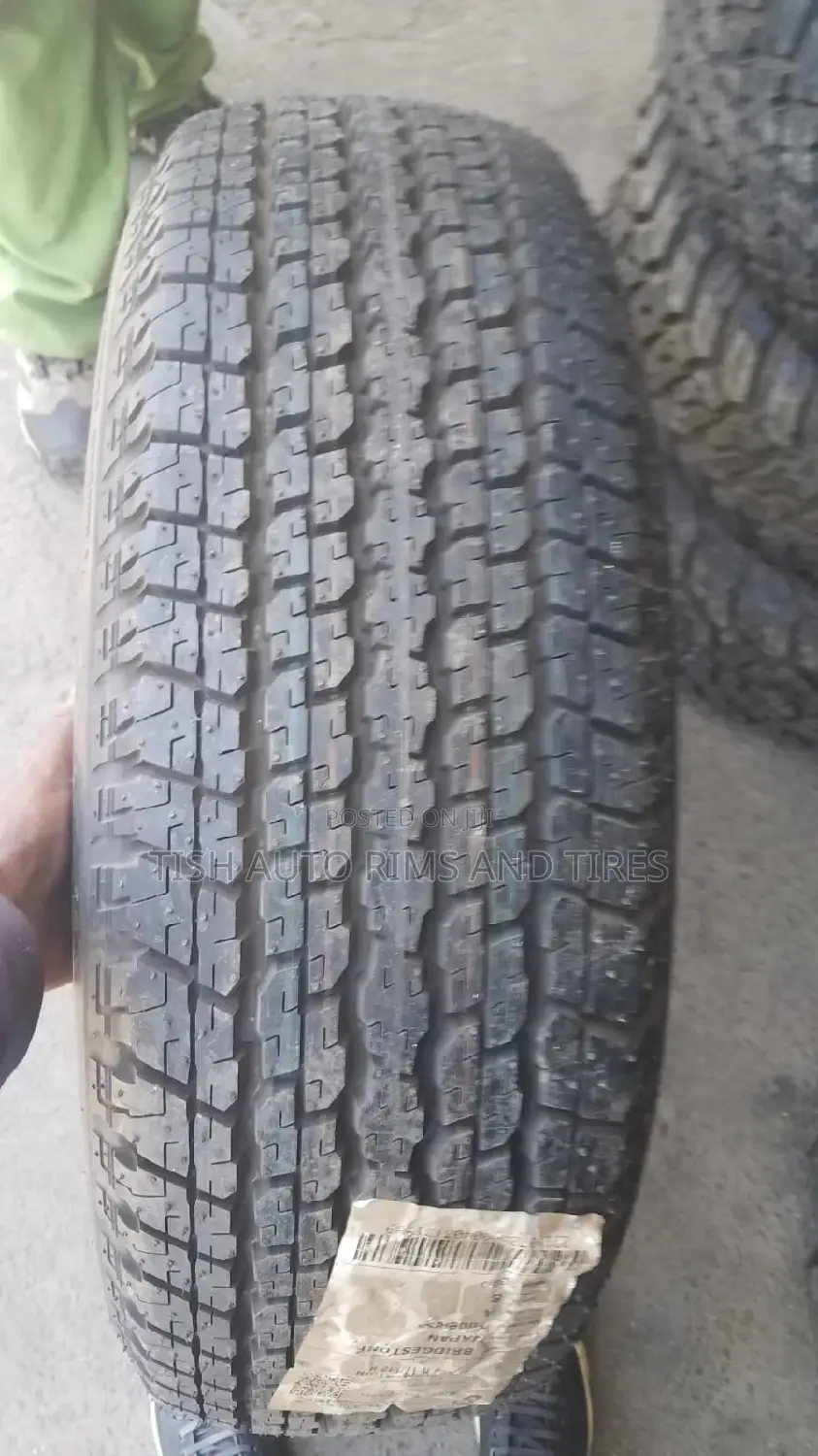 265/65r17 Bridgestone H/T