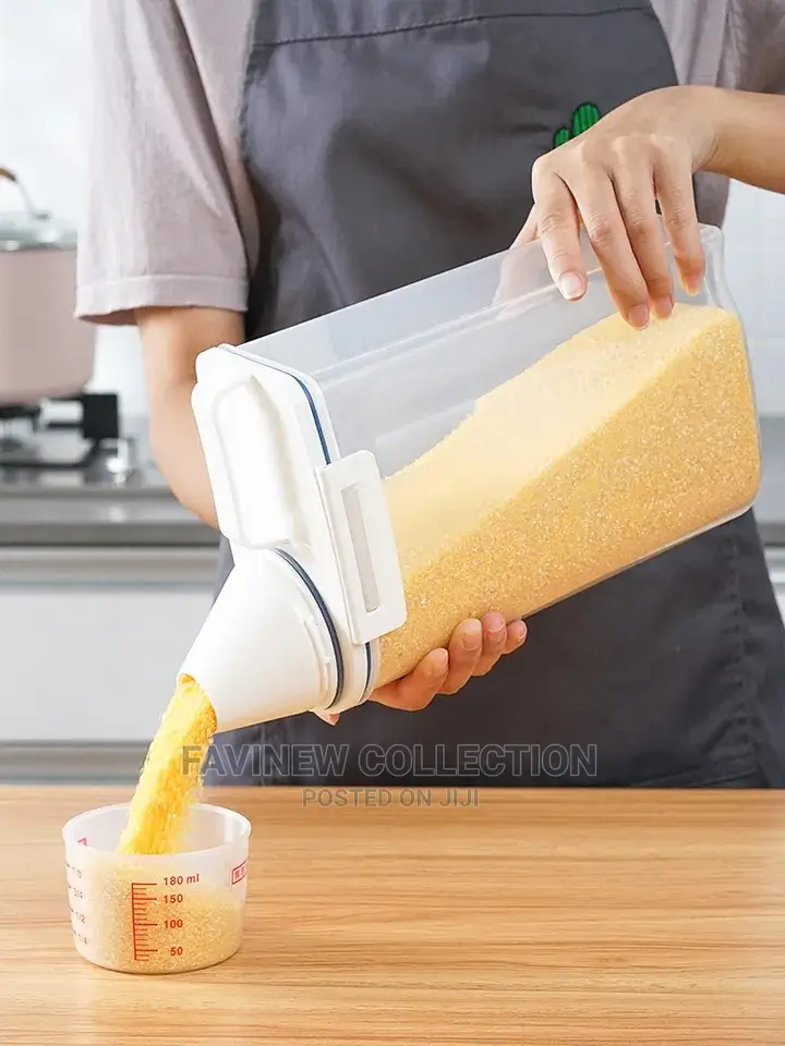 Cereal Storage Container With Measuring Cup and Handle