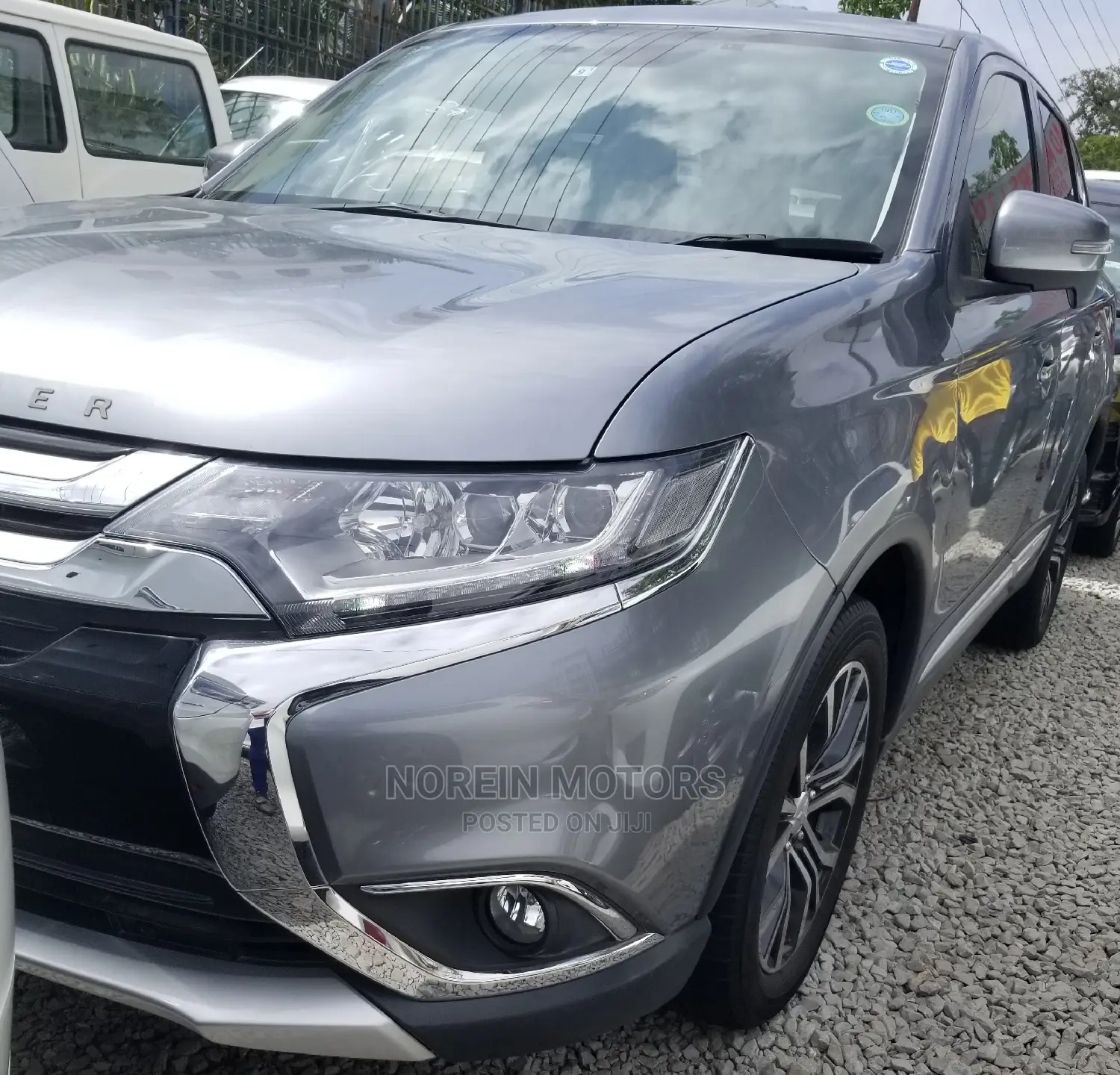 Mitsubishi Outlander 2015 Gray