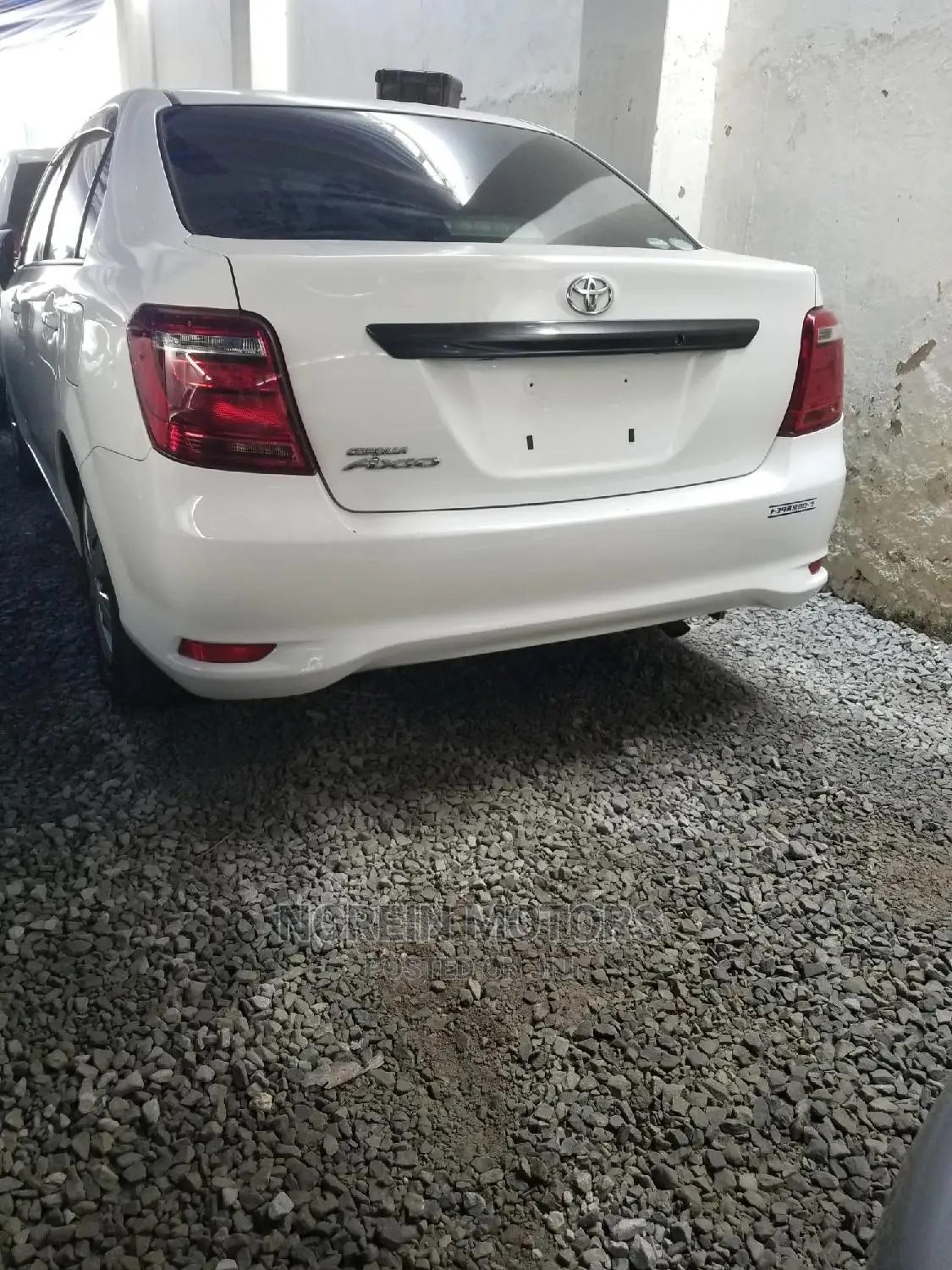 Toyota Axio 2015 Pearl