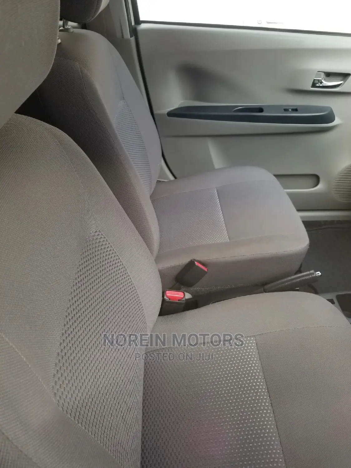 Toyota Axio 2015 Pearl