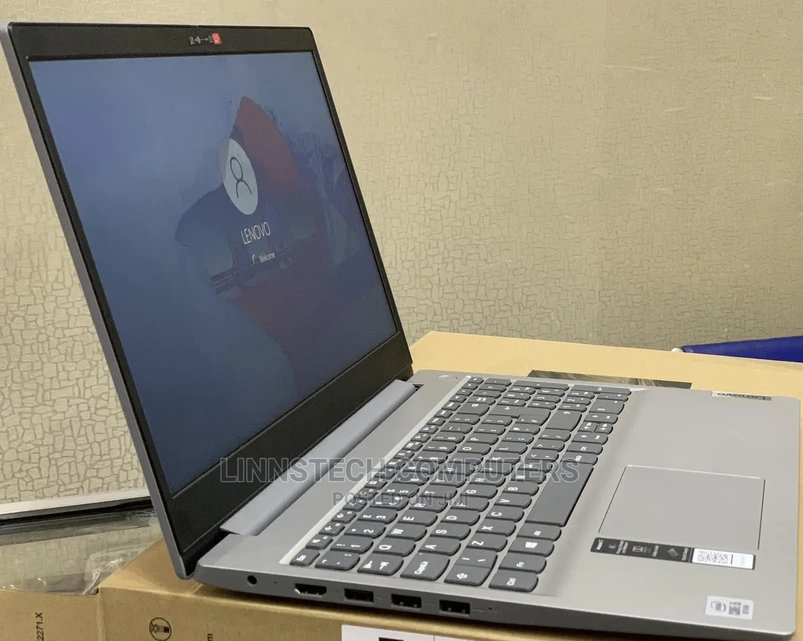 New Laptop Lenovo Ideapad 3 4GB Intel Core I3 HDD 1T