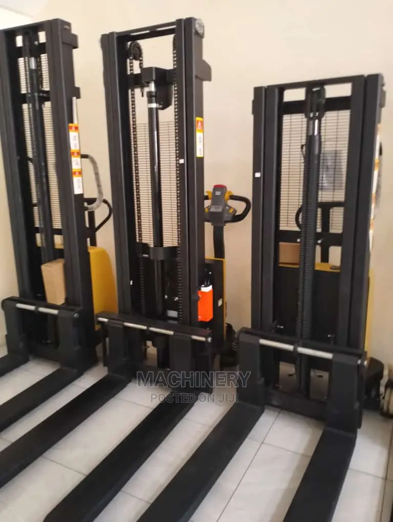 Manual Stacker 2tonne