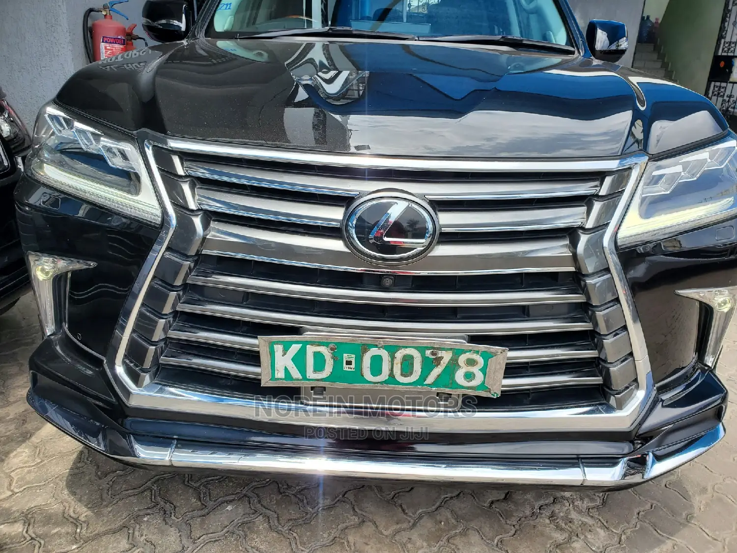 Lexus LX 2018 Blue