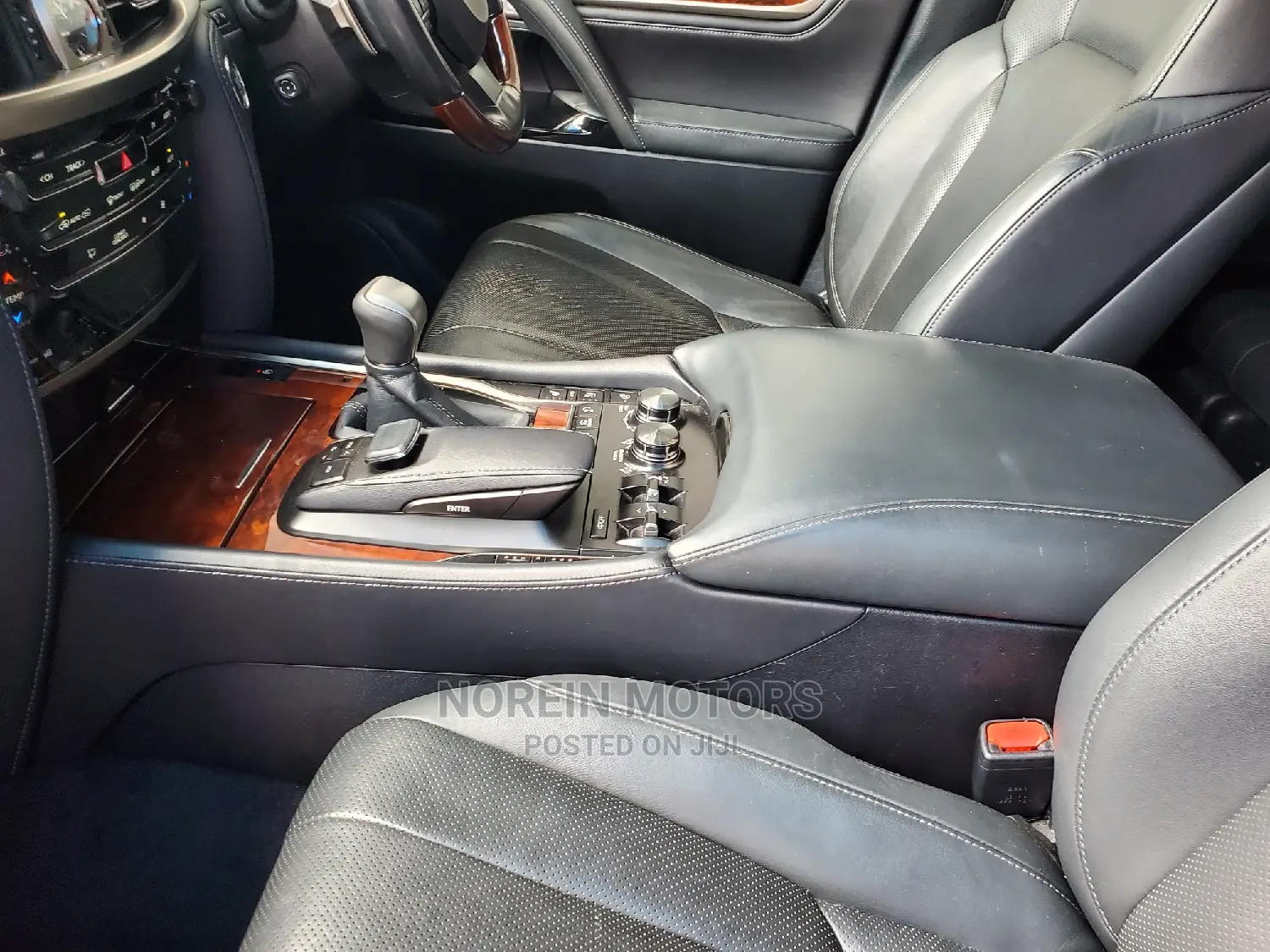 Lexus LX 2018 Blue
