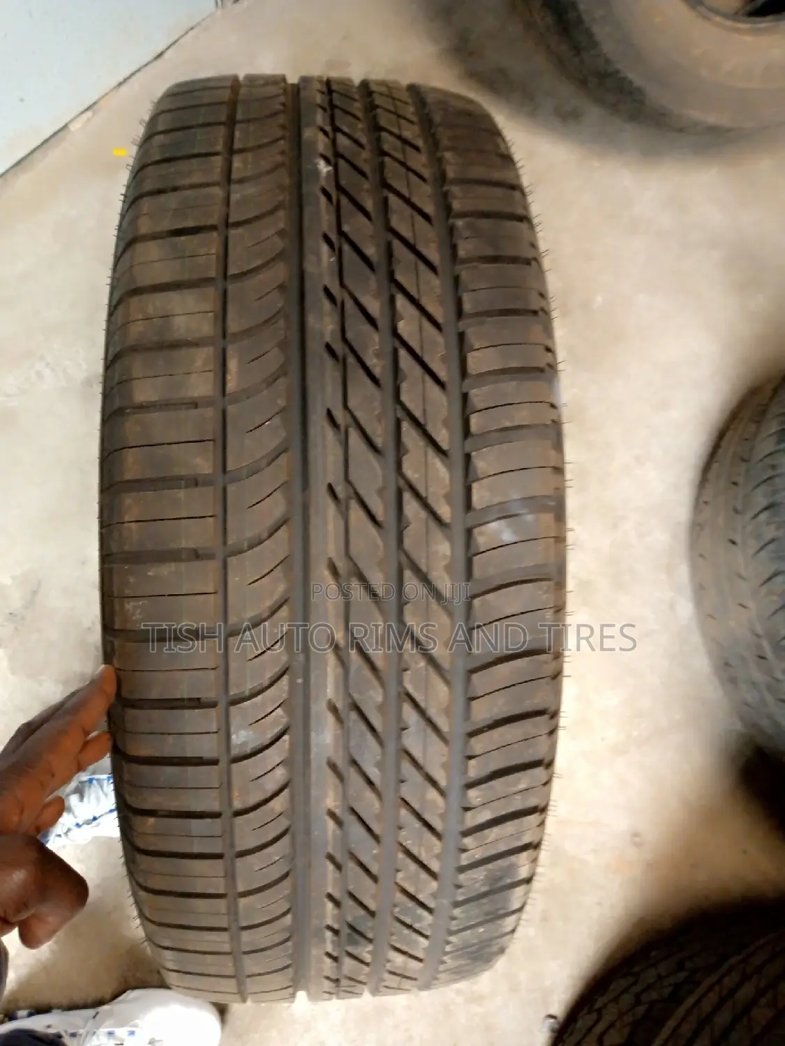 255/55r20 Goodyear