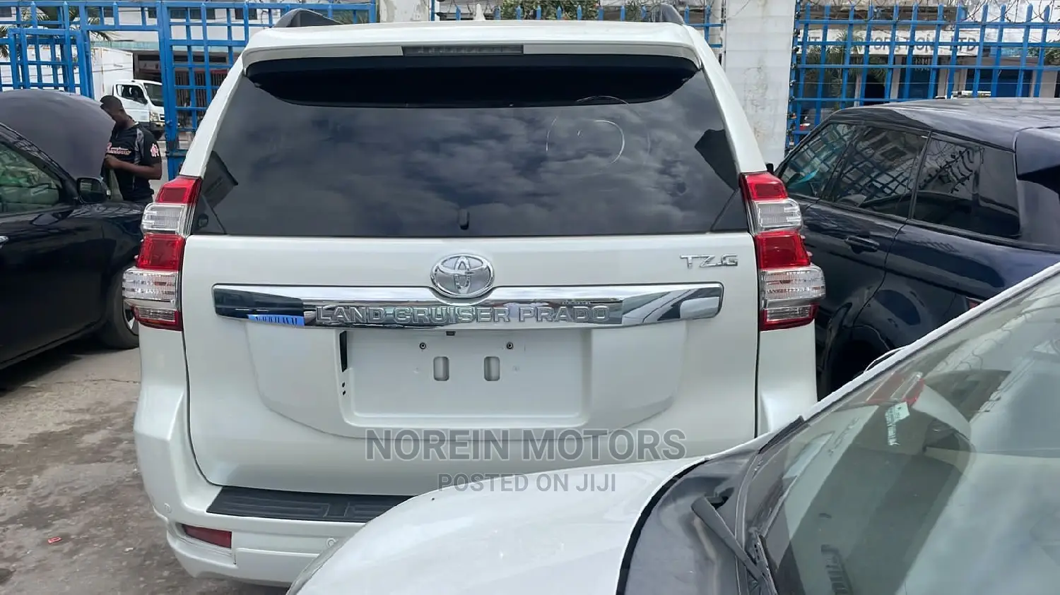 Toyota Land Cruiser Prado 2016 White