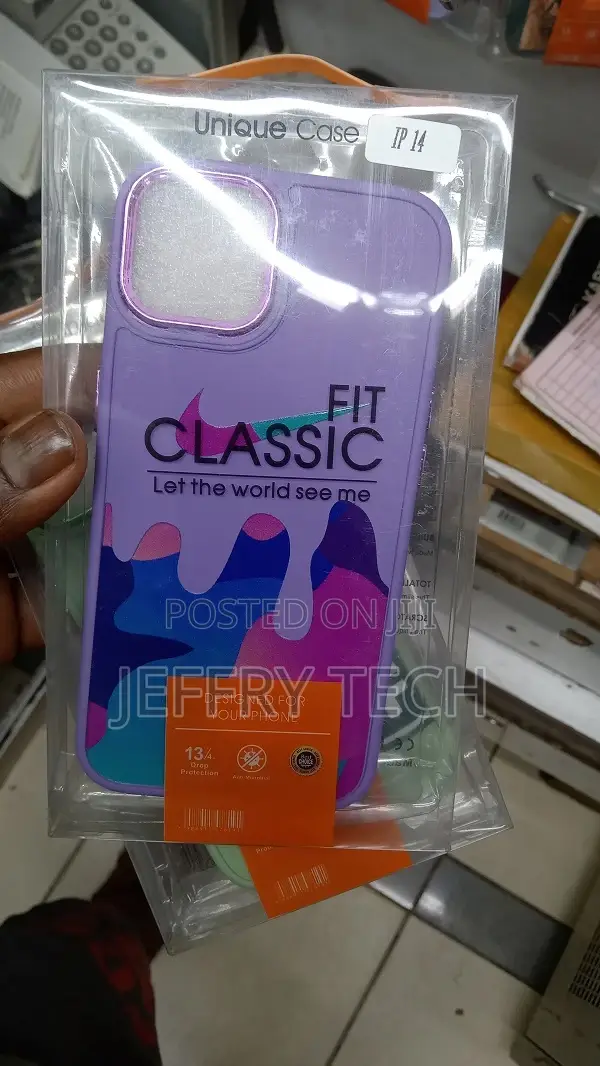 Classic Snap Cover for Apple iPhone 14