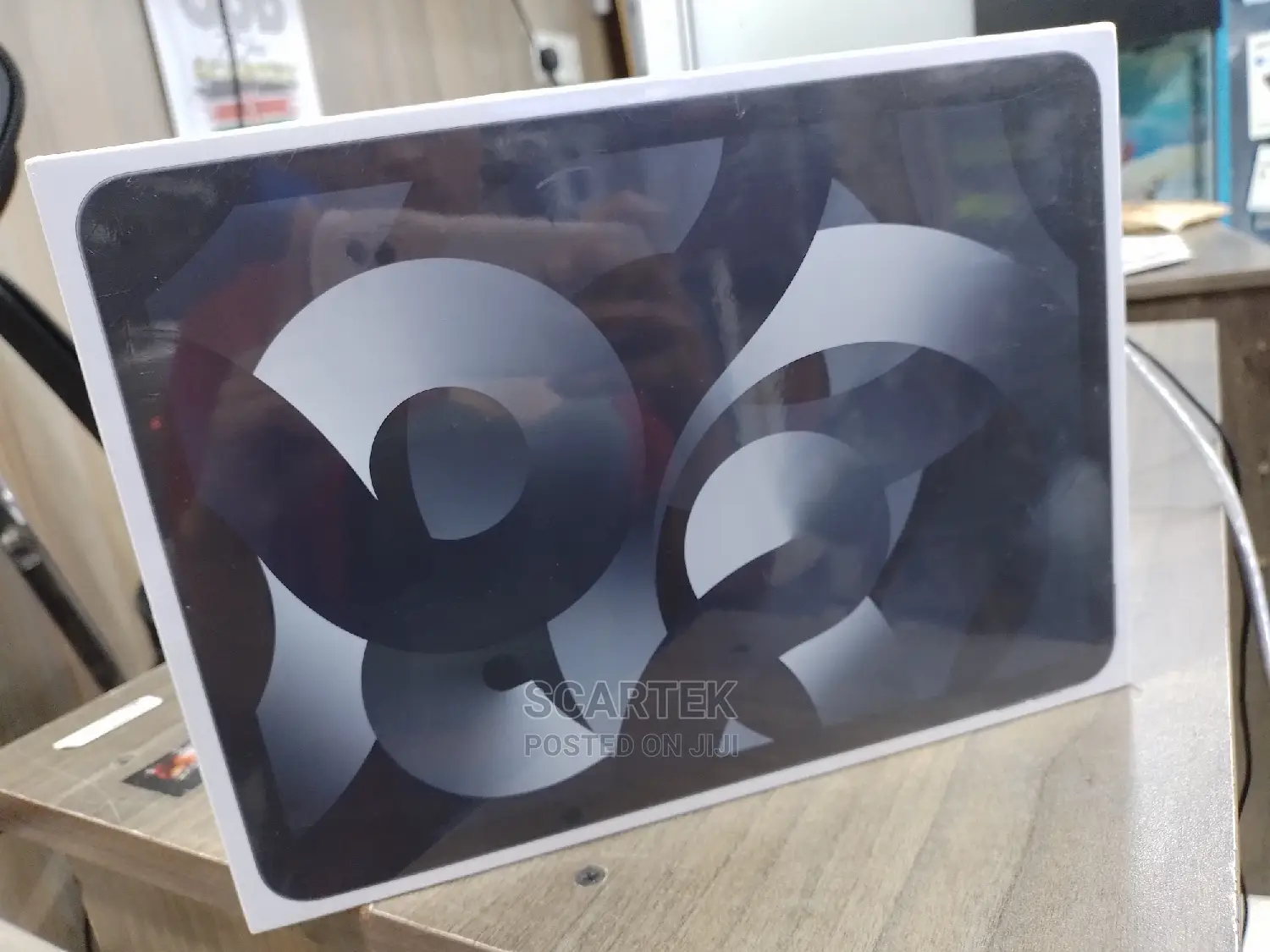 New Apple iPad Air 64 GB Gray