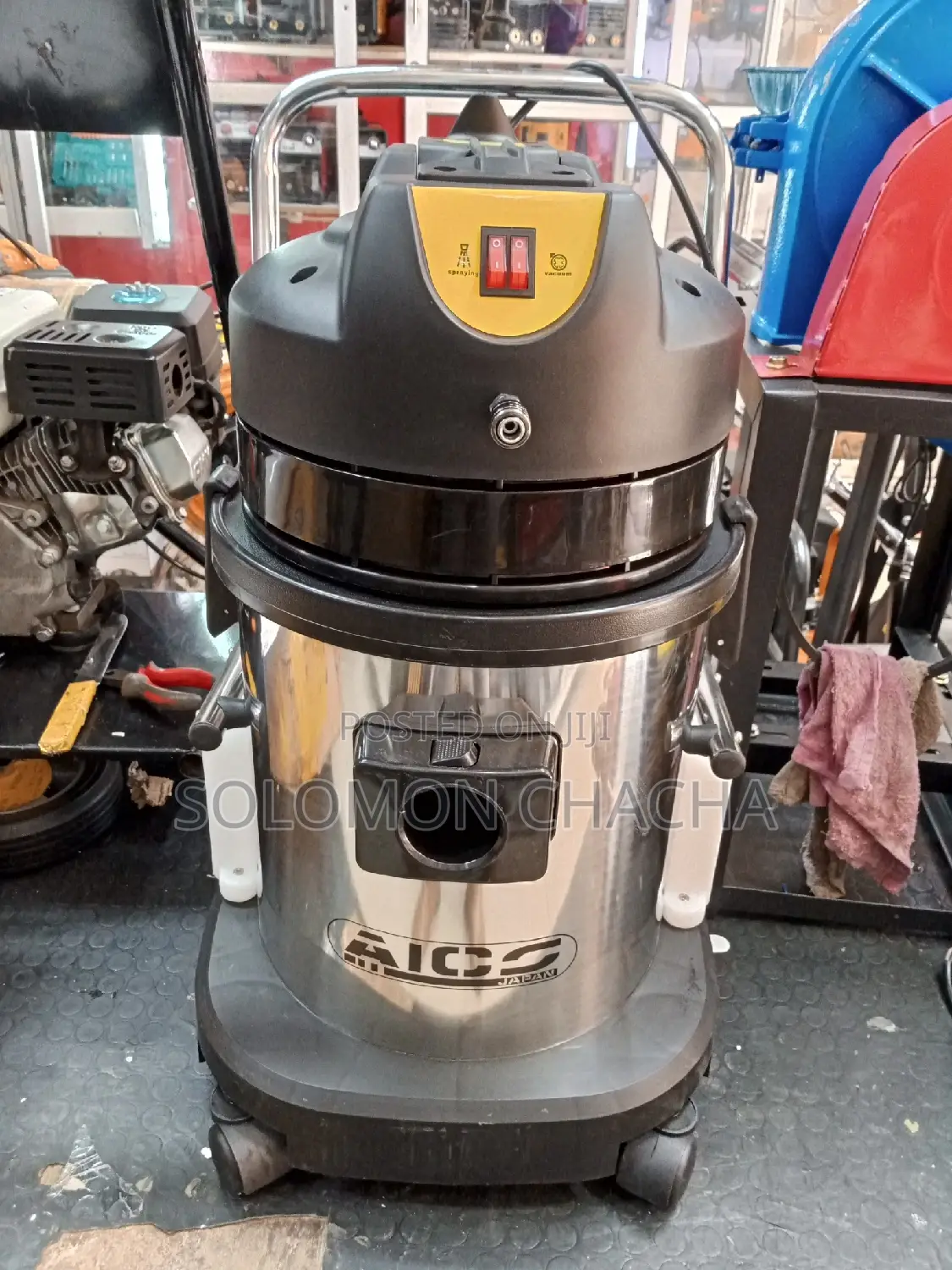 Aico Vacuum Cleaner and Sprayer 20L