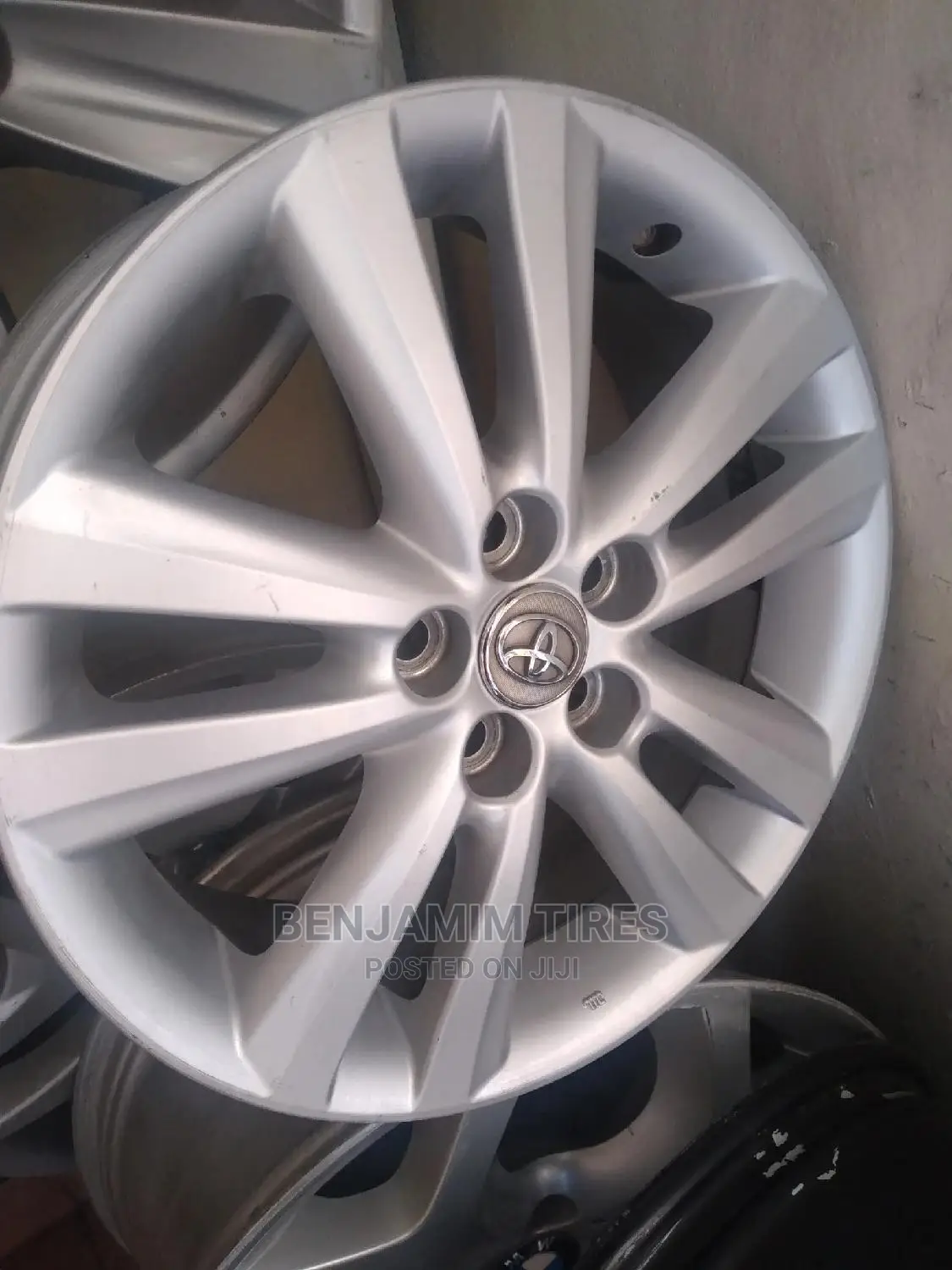 Original Rims Set Sizes 16 Inch for Many Different Cars.