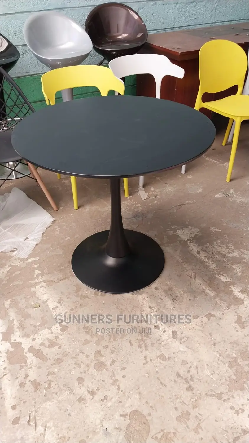 Eames Round Table.