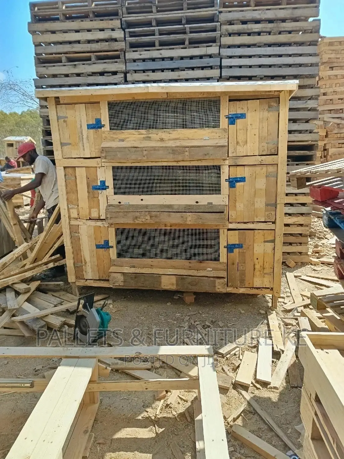 Classic Chicken Cage