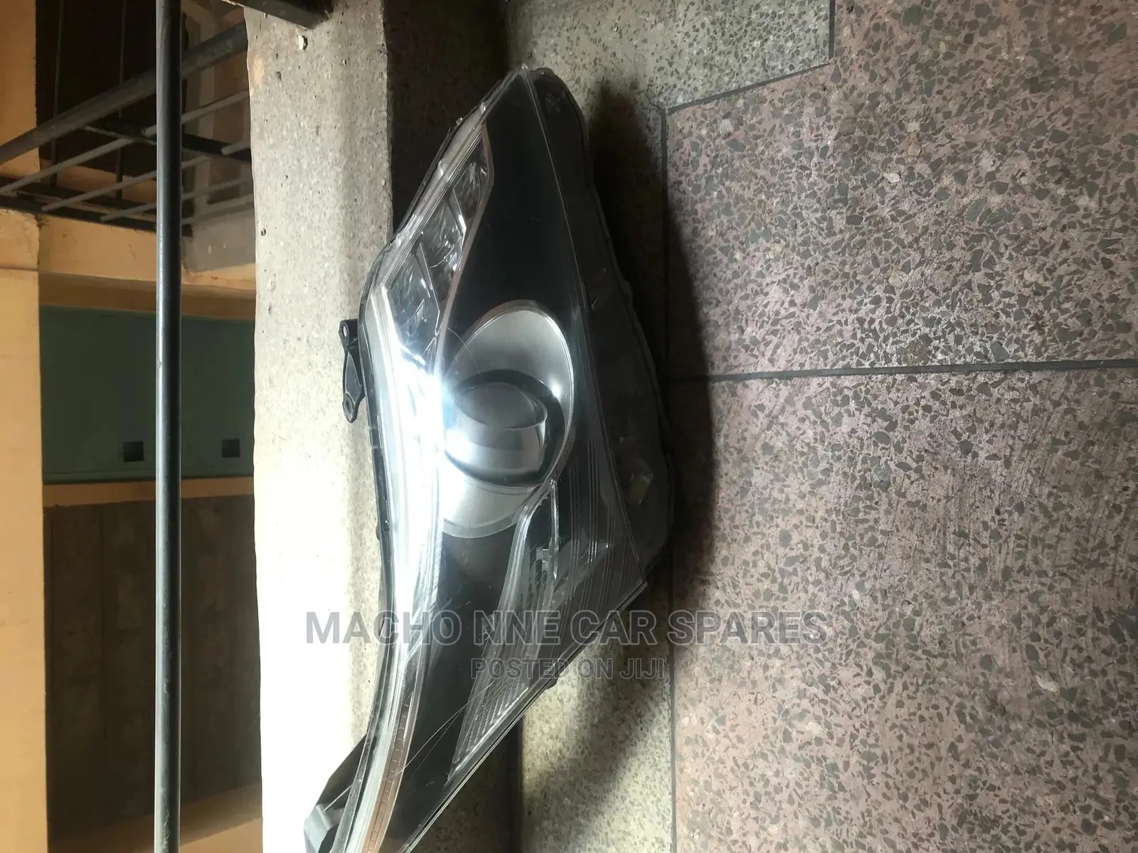 Toyota Avensis 2015 Xenon Headlight(Black)